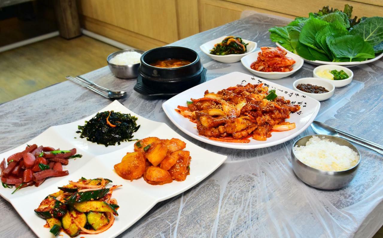 Sungbo Youth Hostel Mungyeong Exterior foto