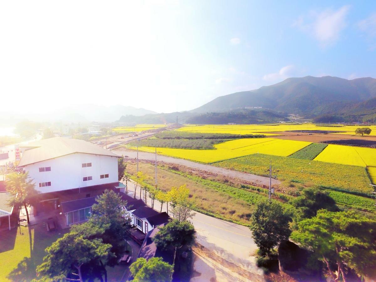 Sungbo Youth Hostel Mungyeong Exterior foto